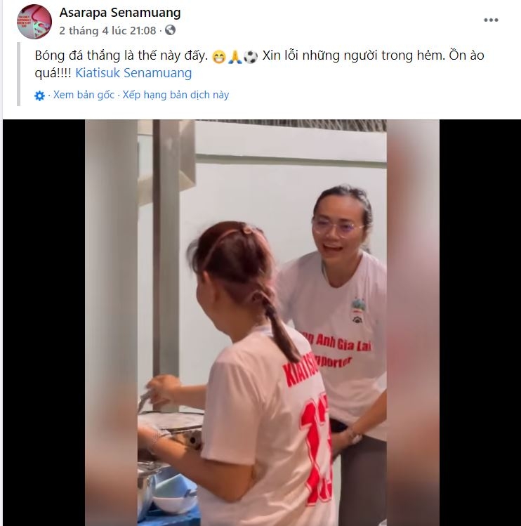 B&agrave; x&atilde; HLV Kiatisak phải xin lỗi h&agrave;ng x&oacute;m v&igrave; cổ vũ HAGL - Ảnh 1