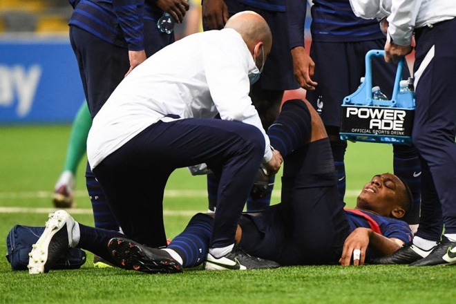 MU mất Anthony Martial đến hết m&ugrave;a giải 2020/21 - Ảnh 1