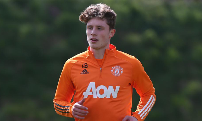 MU vs Granada: Trung vệ lạ hoắc thay thế Harry Maguire? - Ảnh 1