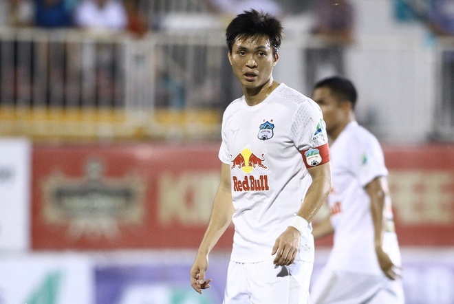 HLV Kiatisak n&oacute;i g&igrave; khi HAGL 'h&uacute;t chết' trước đối thủ hạng nhất? - Ảnh 1