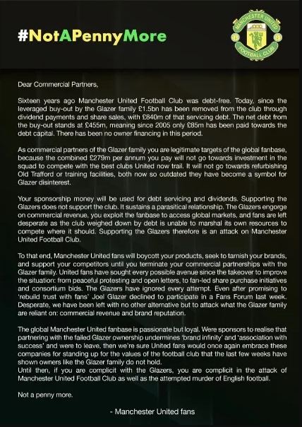 Người h&acirc;m mộ MU tiếp tục c&ocirc;ng k&iacute;ch nh&agrave; Glazer bằng c&aacute;ch th&acirc;m s&acirc;u hơn - Ảnh 1