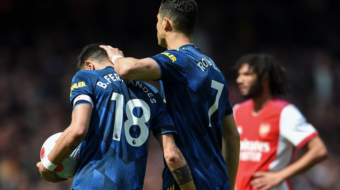 Bruno nhận mưa chỉ tr&iacute;ch sau m&agrave;n tr&igrave;nh diễn tệ hại trước Arsenal - Ảnh 2