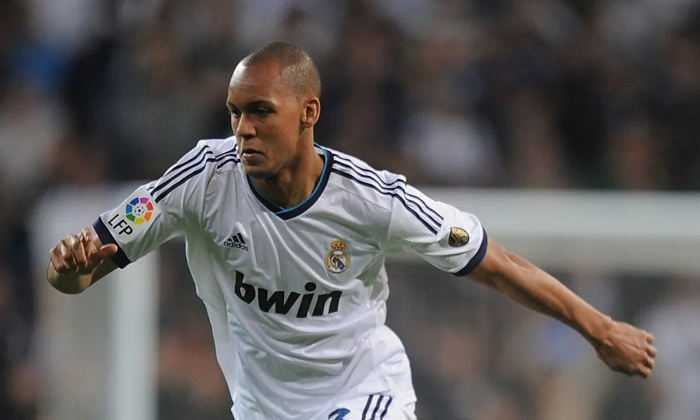 Những ngôi sao từng khoác áo cả Liverpool và Real Madrid: Fabinho, Michael Owen, Xabi Alonso và hơn thế… - Ảnh 1