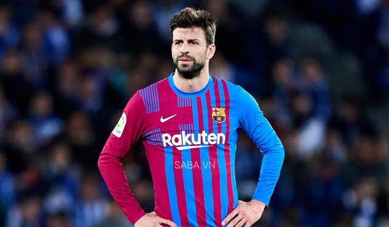 Barca mong Pique giải nghệ sớm để kh&ocirc;ng phải trả số nợ khổng lồ - Ảnh 1