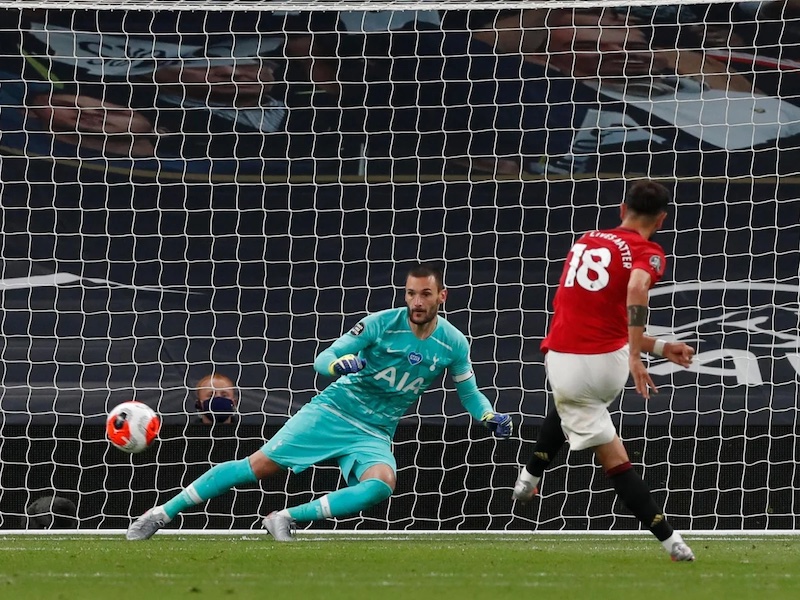 FIFA ra luật mới, cấm thủ m&ocirc;n 