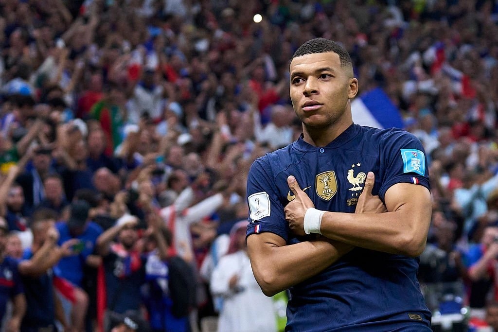 Mbappe ph&aacute; h&agrave;ng loạt kỷ lục ở World Cup 2022 - Ảnh 1