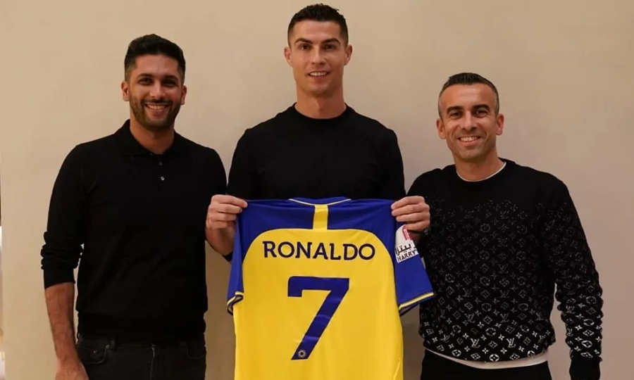 Al Nassr muốn đ&oacute;n Ramos về đ&aacute; chung với Ronaldo - Ảnh 2