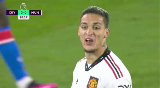 Antony v&agrave; Bruno su&yacute;t combat nhau, chuy&ecirc;n gia khẩu h&igrave;nh lập tức v&agrave;o cuộc - Ảnh 2