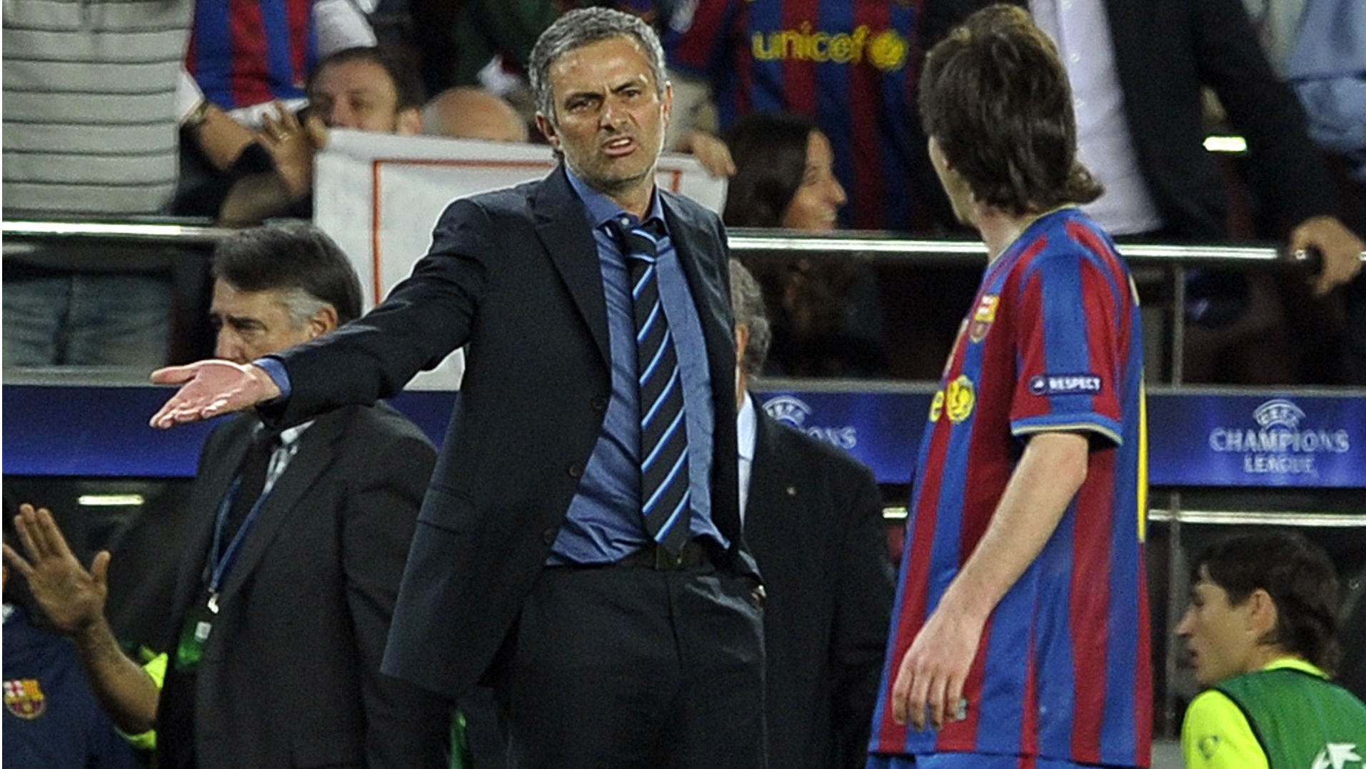 PSG muốn đưa Mourinho về l&agrave;m thầy của Messi - Ảnh 1