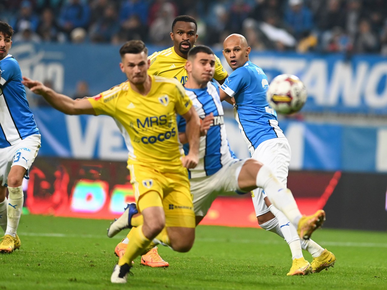 Kèo xiên thơm nhất hôm nay 31/3: U Craiova 1948 vs Petrolul - Ảnh 1