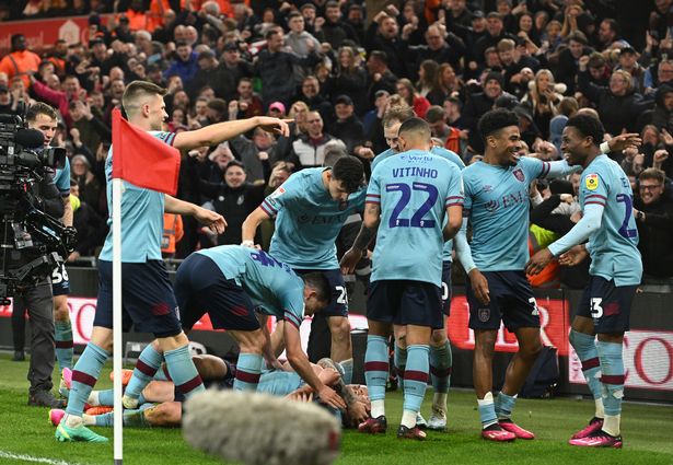 Bản tin s&aacute;ng 8/4: Messi c&oacute; c&acirc;u trả lời cho Al Hilal; Sao M.U muốn được ra đi - Ảnh 1