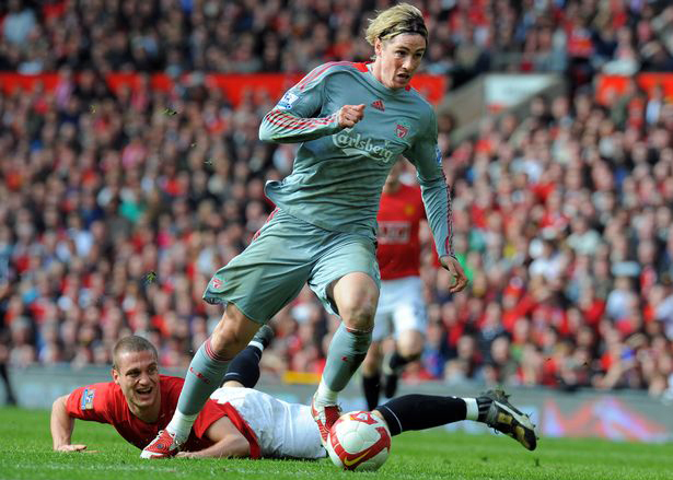 Đ&aacute; đểu Vidic, Carragher t&acirc;ng bốc Van Dijk l&ecirc;n tận m&acirc;y xanh - Ảnh 3