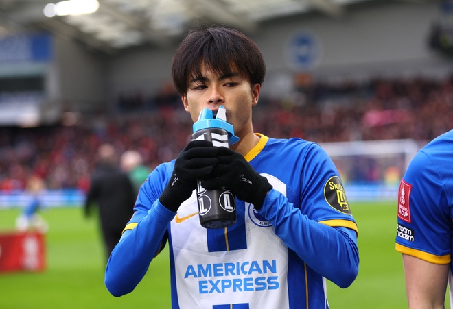 Tin M.U tối 16/4: Bật đ&egrave;n xanh cho Martial; Mitoma b&agrave;y tỏ t&igrave;nh y&ecirc;u với M.U - Ảnh 3