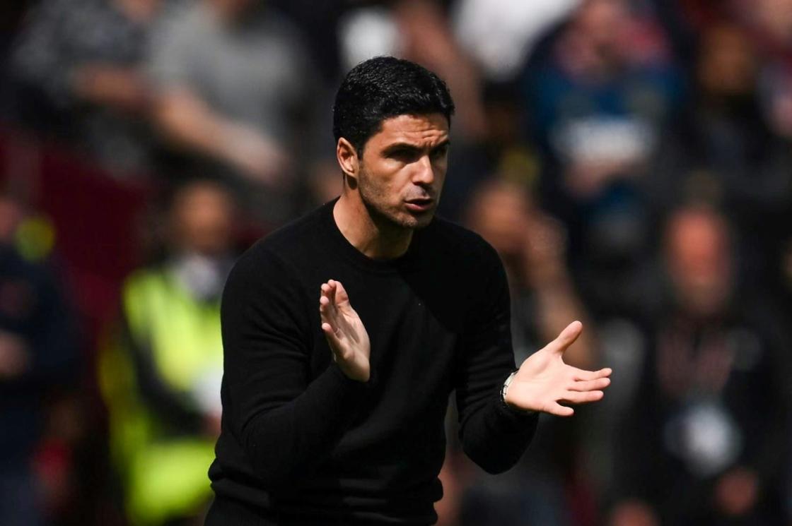 Cứ tới cuối m&ugrave;a l&agrave; 'bu&ocirc;ng', BLĐ Arsenal ho&atilde;n gia hạn với HLV Arteta - Ảnh 2