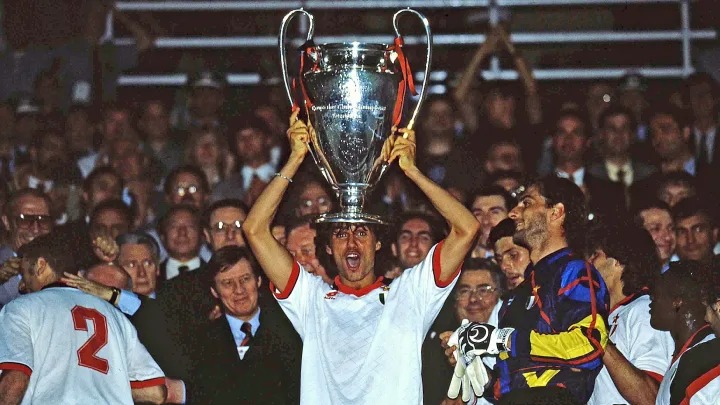 Đội hình những huyền thoại vô địch Champions League nhiều nhất lịch sử - Ảnh 2