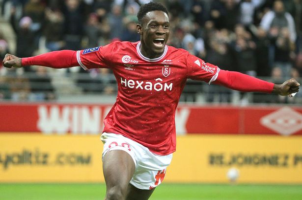 Bản tin sáng 19/4: Kết quả tứ kết Champions League; Real chốt người thay Benzema - Ảnh 3