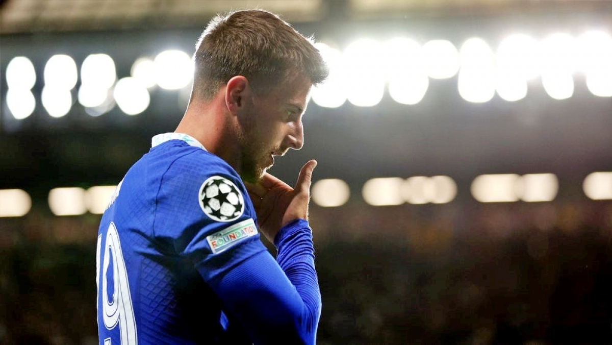 Chủ tịch Chelsea đ&iacute;ch th&acirc;n ra tay, quyết giữ Mason Mount ở lại - Ảnh 1