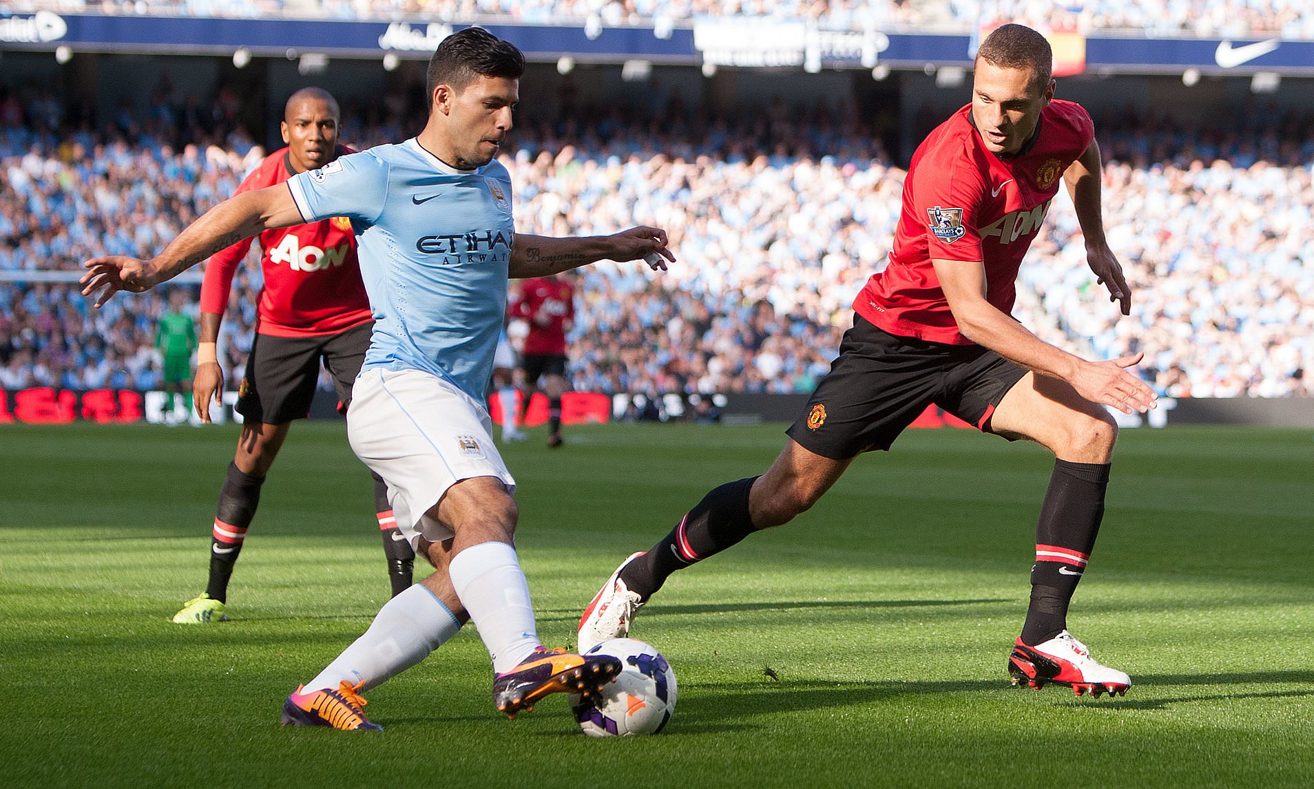 Vidic bật m&iacute; 2 tiền đạo khiến m&igrave;nh 'khiếp v&iacute;a