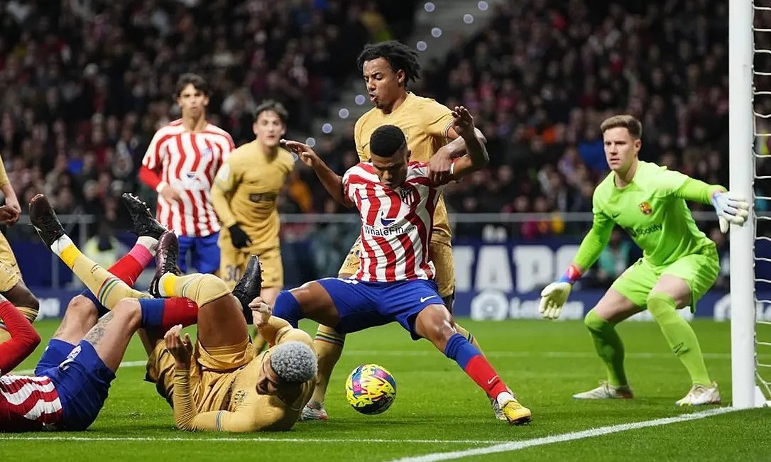 Top 5 h&agrave;ng thủ vững chắc hơn b&ecirc; t&ocirc;ng của ch&acirc;u &Acirc;u m&ugrave;a n&agrave;y - Ảnh 2