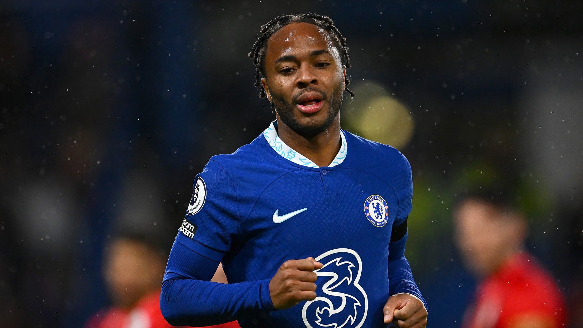 Sterling thừa nhận một sự thật về m&ugrave;a giải đầu ti&ecirc;n ở Chelsea - Ảnh 1