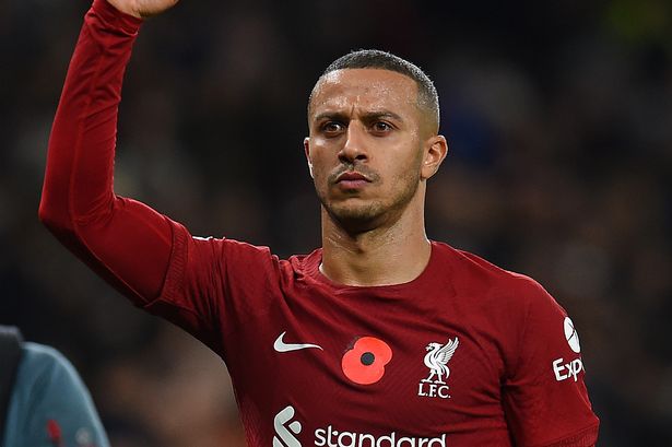 Top 5 ngôi sao đình đám tụt dốc không phanh ở mùa giải này - Ảnh 4