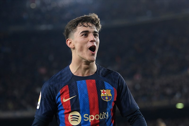 Bản tin tối 10/5: Huyền thoại Man City bất m&atilde;n với Pep; Messi bị ch&ecirc; &ldquo;h&aacute;m tiền&rdquo; - Ảnh 3