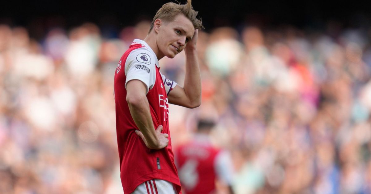 HLV Arteta xin lỗi CĐV, tin Ph&aacute;o thủ vẫn c&ograve;n khả năng v&ocirc; địch - Ảnh 4