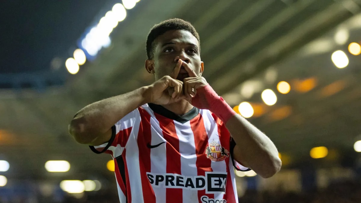 Man United chia tay ng&ocirc;i sao trẻ đ&atilde; ghi tới 14 b&agrave;n thắng m&ugrave;a n&agrave;y - Ảnh 2