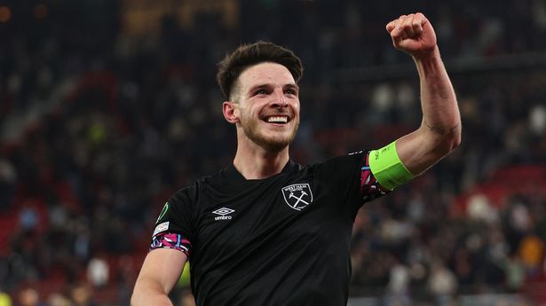 Ng&ocirc;i sao được khao kh&aacute;t nhất của Premier League l&ecirc;n tiếng về tương lai - Ảnh 1