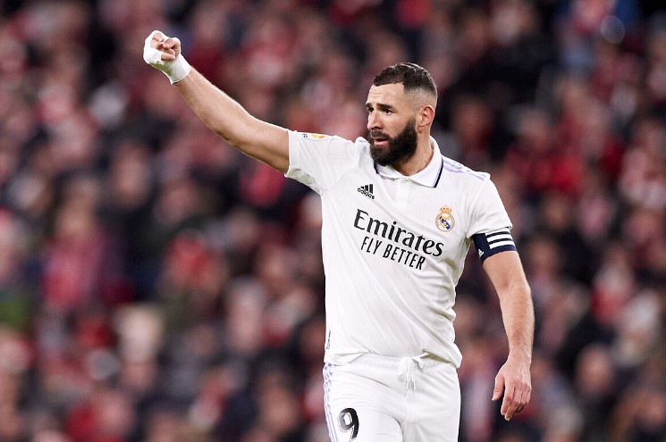 Benzema c&acirc;n nhắc rời Real Madrid v&igrave; lời đề nghị kh&ocirc;ng thể chối từ - Ảnh 1