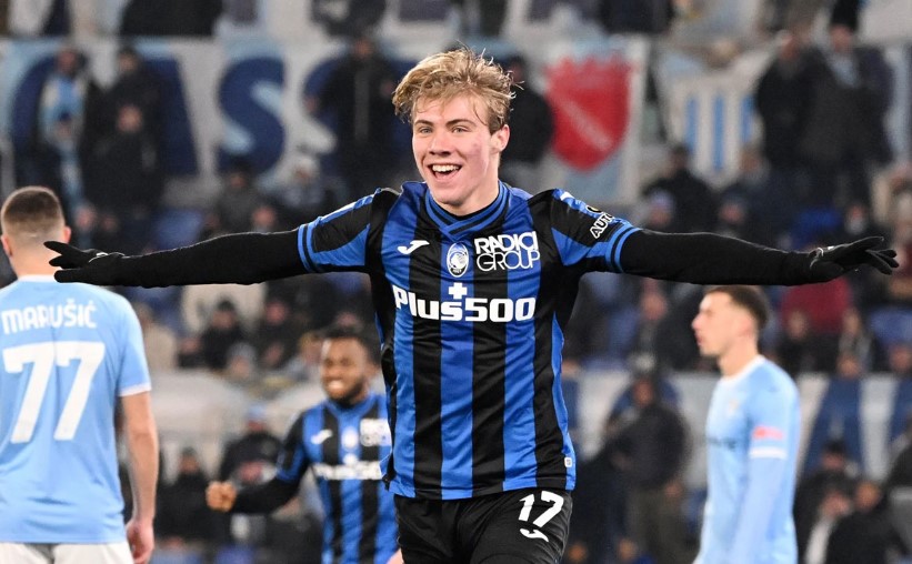 Vừa cướp Kim Min-Jae, Bayern lại gieo sầu lần 2 cho Man United - Ảnh 1