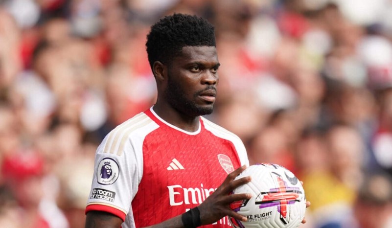 Quyết t&acirc;m x&acirc;y mới đội h&igrave;nh, Arsenal chia tay th&ecirc;m 3 c&aacute;i t&ecirc;n - Ảnh 1