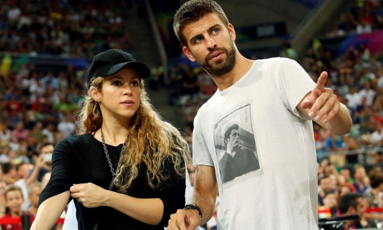 Shakira bị gạch đ&aacute; v&igrave; m&atilde;i kh&ocirc;ng bu&ocirc;ng tha cho Pique - Ảnh 2