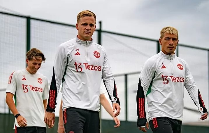 X&aacute;c nhận! 11 đội b&oacute;ng gửi đề nghị cho ng&ocirc;i sao của Man United - Ảnh 1