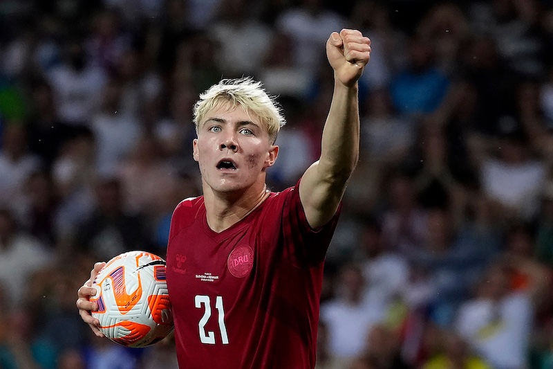 Tin M.U tối 13/7: PSG ph&aacute; đ&aacute;m M.U; Henderson quyết liệt với Ten Hag - Ảnh 1