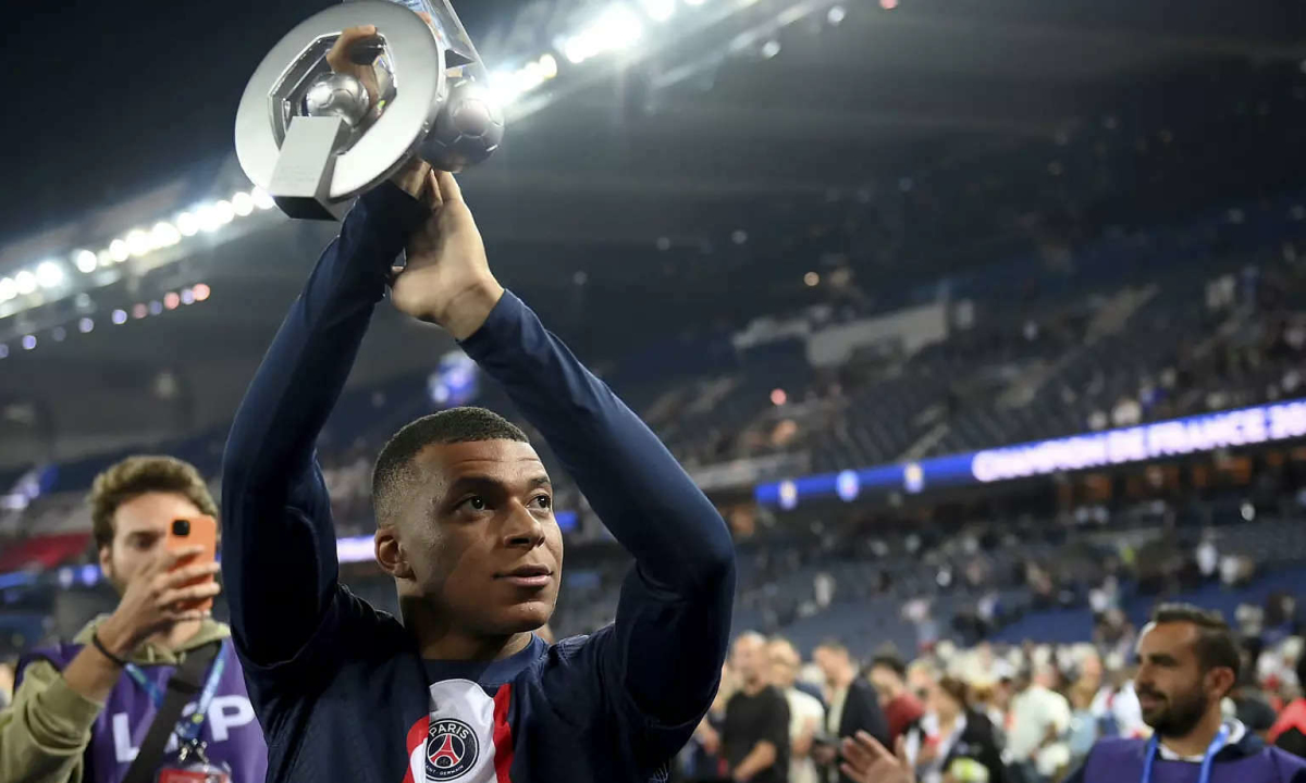 Hợp đồng tỷ đ&ocirc; trao tay, PSG quyết giữ ch&acirc;n Mbappe đến gi&agrave; - Ảnh 2