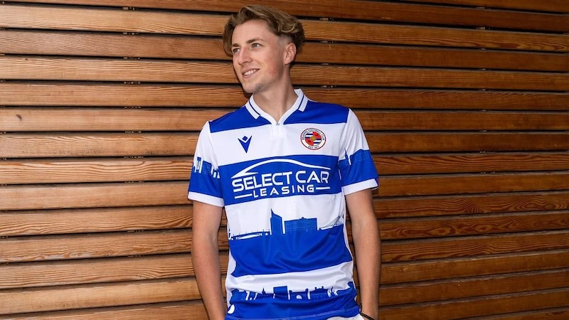 Man United ch&iacute;nh thức chia tay ngọc qu&yacute;, c&oacute; điều khoản mua lại - Ảnh 1