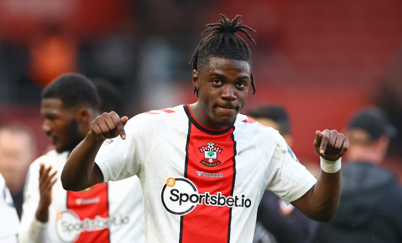 Đối t&aacute;c từ chối nhả người thay thế Henderson cho Liverpool - Ảnh 2