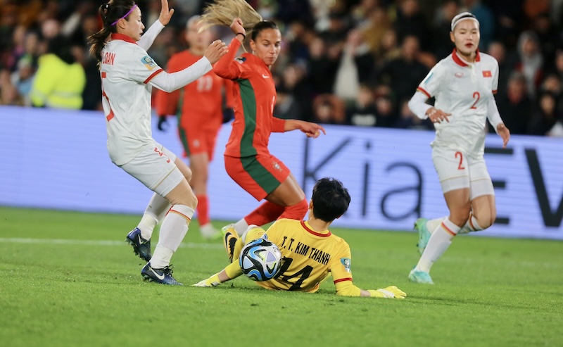 6 điều r&uacute;t ra sau trận Bồ Đ&agrave;o Nha: Kh&aacute;c biệt qu&aacute; lớn về thể chất - Ảnh 5