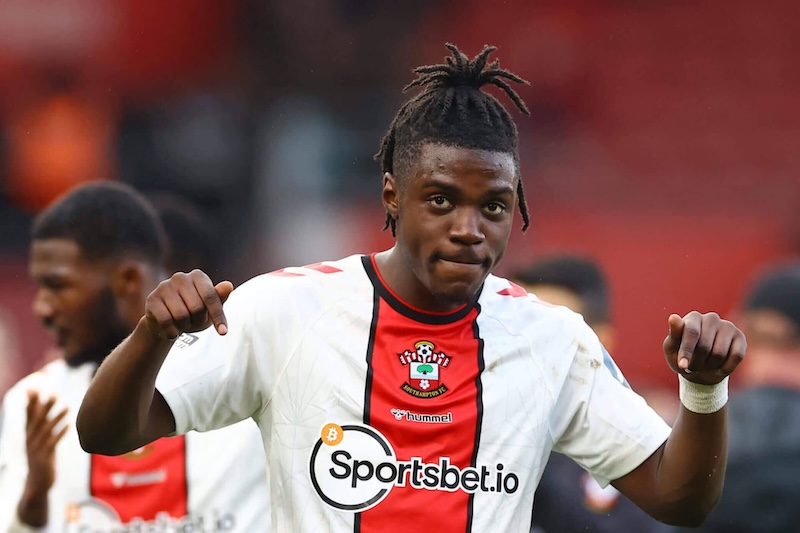 R&otilde; lợi thế của Liverpool trong vụ CDM top 5 Premier League - Ảnh 1