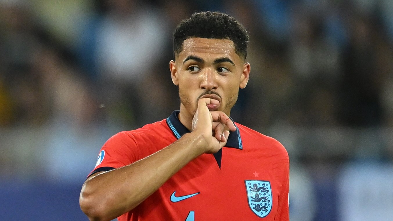 Nâng lương gấp 7 lần, Chelsea quyết giữ