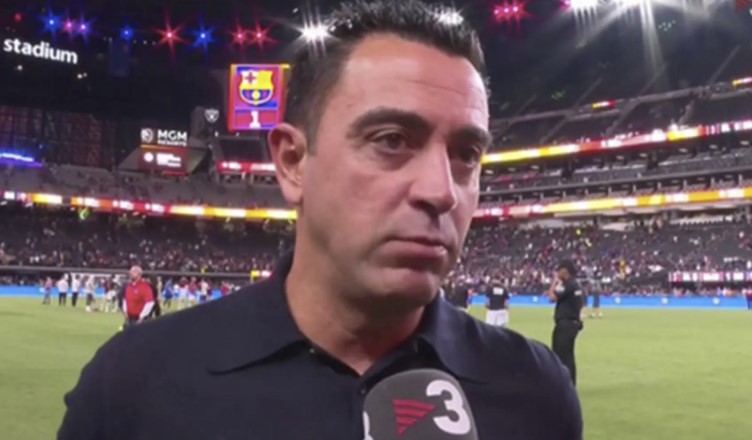 HLV Xavi bức x&uacute;c: 