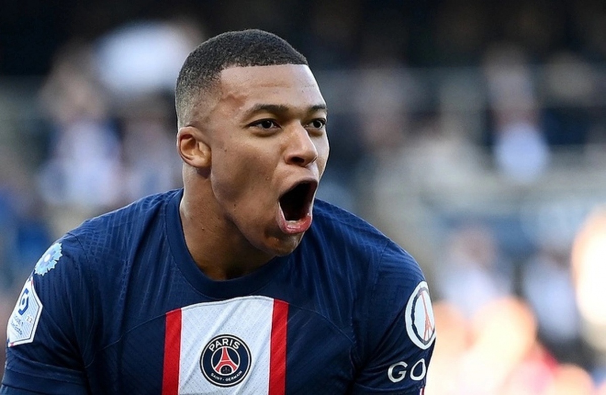 Bước đường c&ugrave;ng, PSG đại hạ gi&aacute; xin Real chốt nhanh Mbappe - Ảnh 1