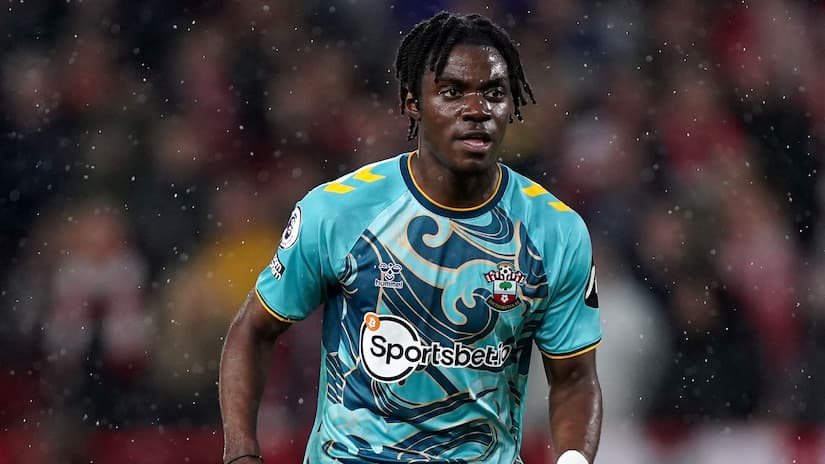 Here we go! Chelsea ch&iacute;nh thức c&oacute; 