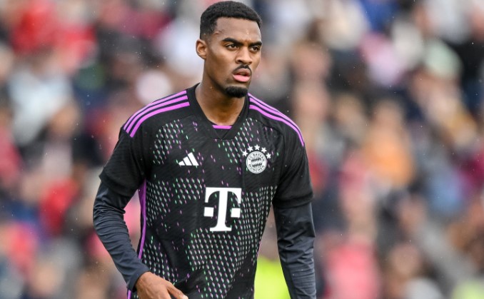 Liverpool ch&iacute;nh thức đ&agrave;m ph&aacute;n với người 