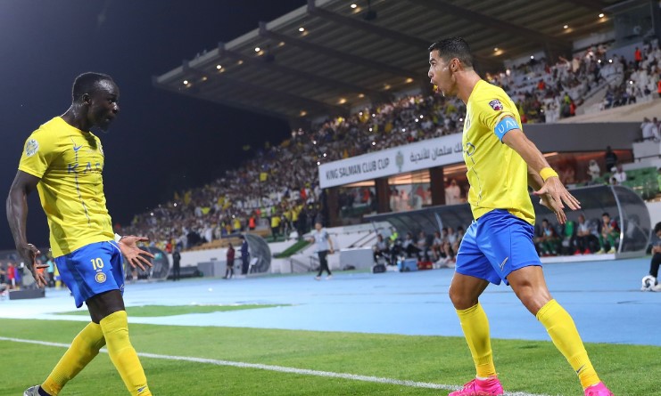 Biến căng! Ronaldo 