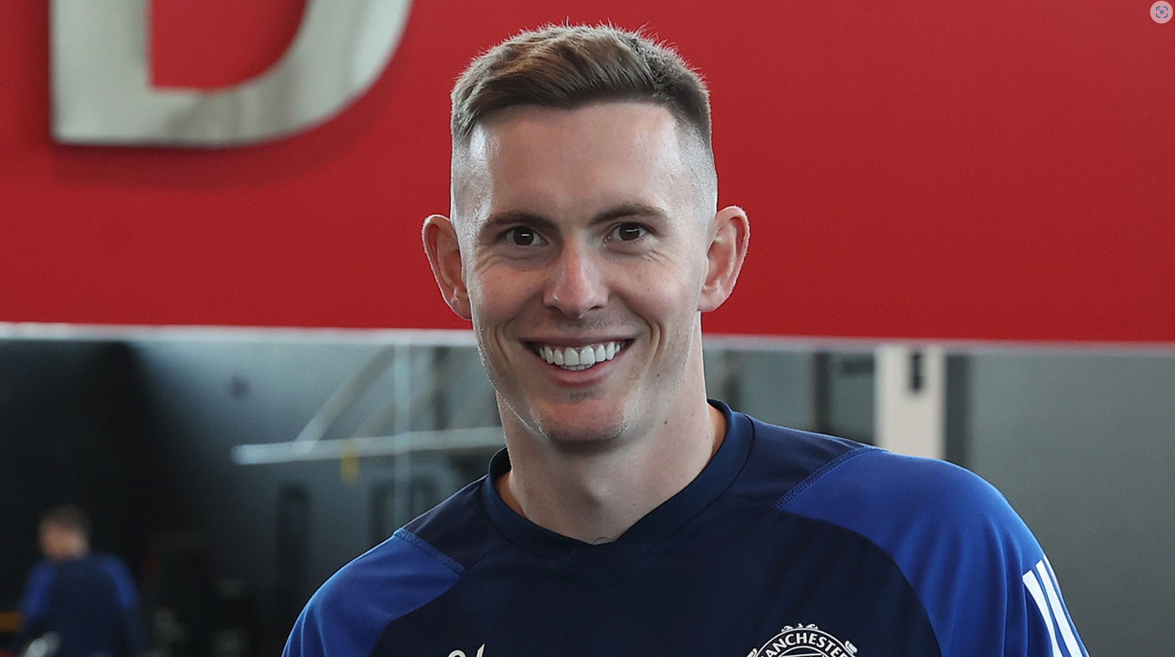 Thủ tục ho&agrave;n tất! Man United c&ocirc;ng bố c&ugrave;ng l&uacute;c 2 thương vụ - Ảnh 2