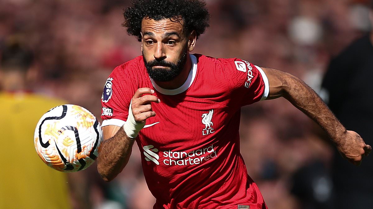 Szoboszlai h&eacute; lộ tương lai đồng đội khiến fan Liverpool 