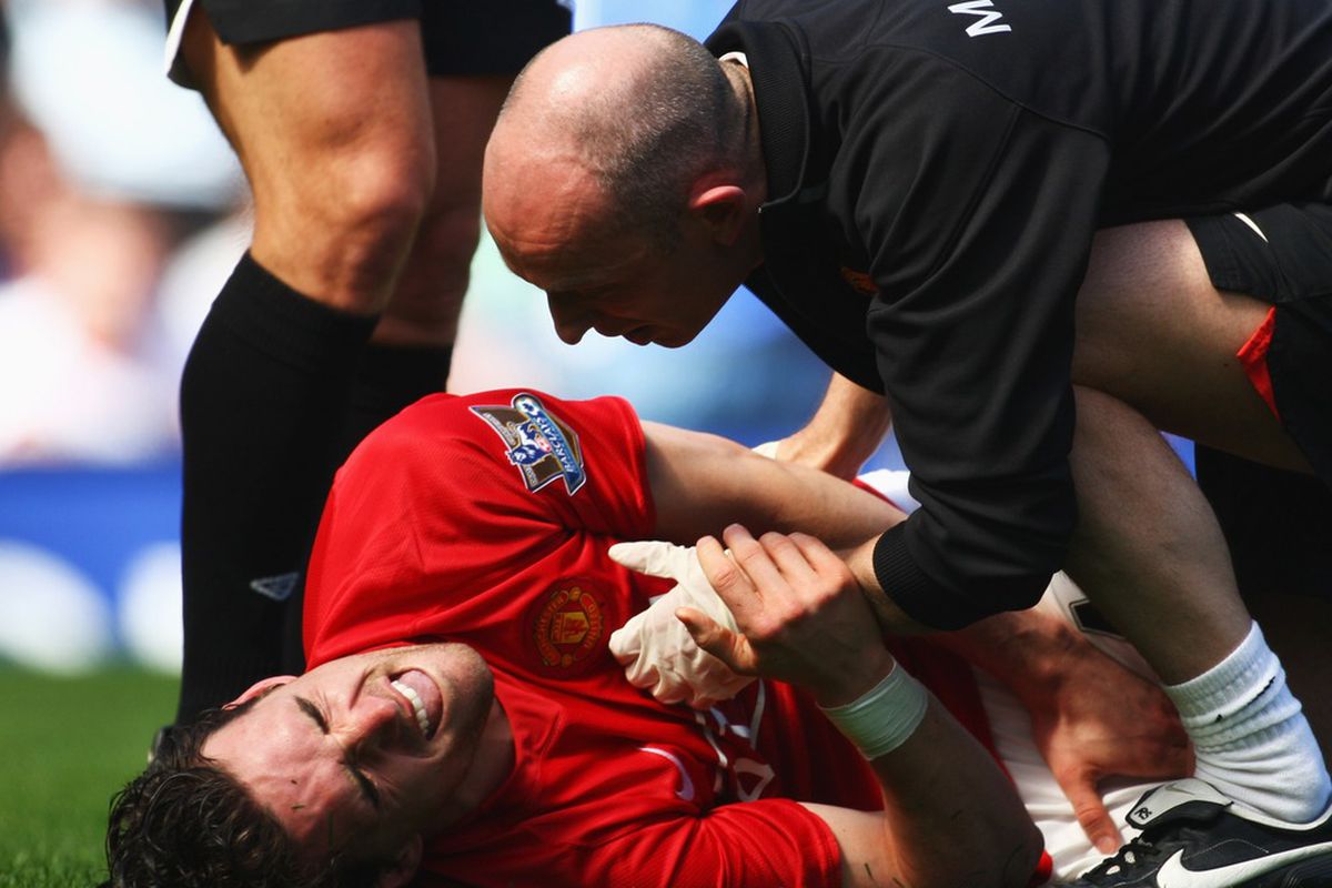 Ch&iacute;nh thức! Amrabat nhận chiếc &aacute;o bị 