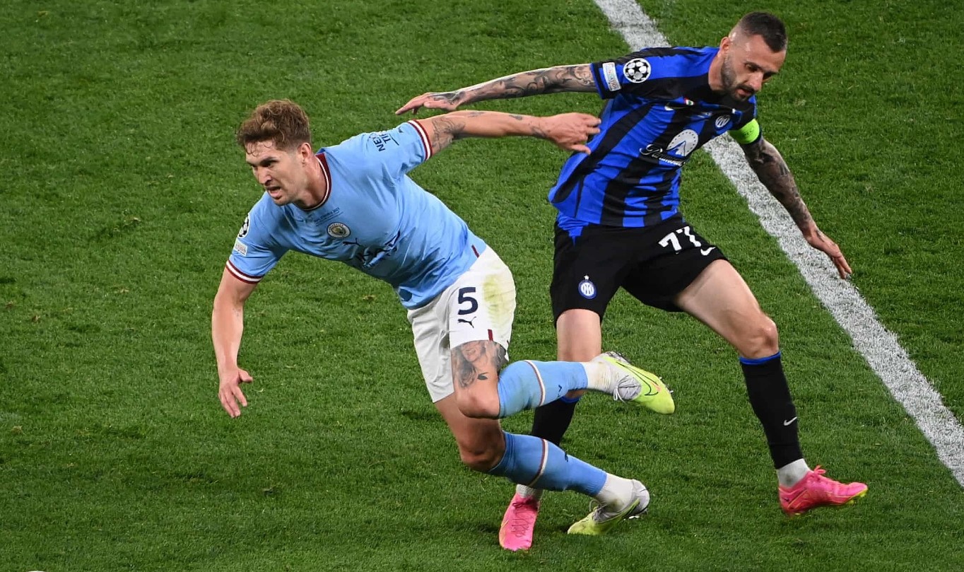 5 sự vắng mặt gây tranh cãi trong danh sách đề cử QBV 2023 - Ảnh 3